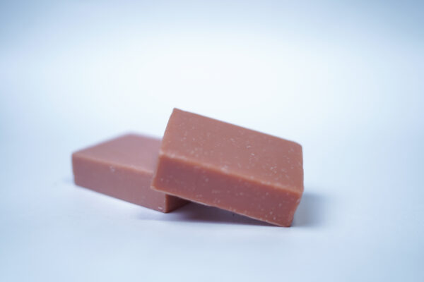 Elitrapro Redwine soap for Clear Skin 100gram - Reduces Tan for Clearer face